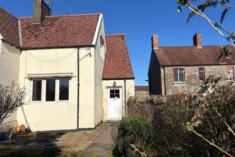 Terraced house for sale
