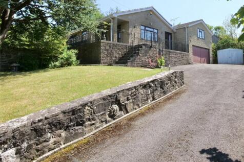Immaculate Detached Bungalow with... 3 bed bungalow for sale