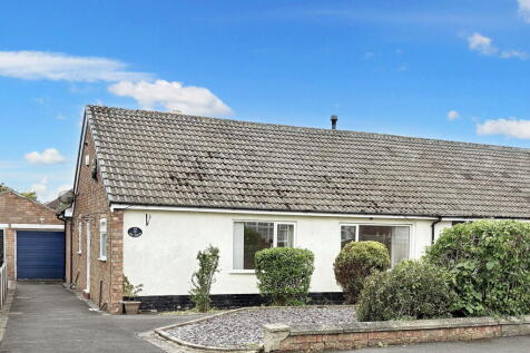 2 bedroom semi-detached bungalow for sale