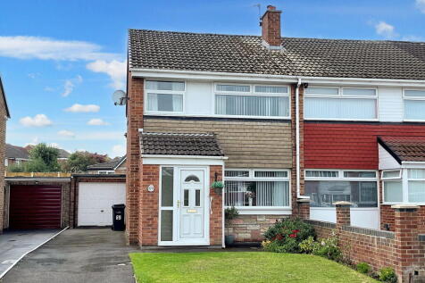 3 bedroom semi-detached house for sale