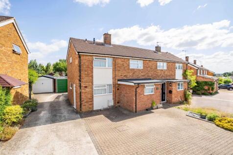 Barnfield Road, Hertfordshire AL4 3 bed semi