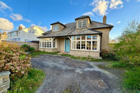 Lon St. Ffraid, Holyhead, LL65 4 bed bungalow for sale