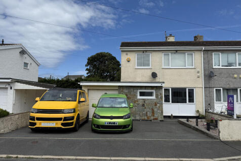 Tynrhos Estate, Caergeiliog... 3 bed semi