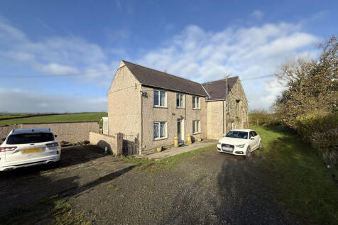 Llangwyllog, Llangefni, LL77 4 bed detached house for sale