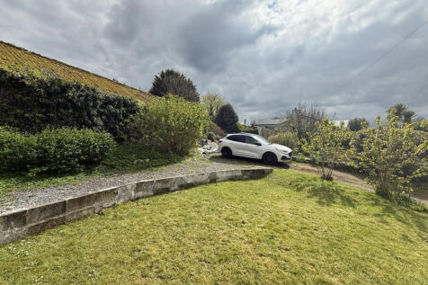 Lon Clai, Pentraeth, Anglesey, LL75 3 bed semi