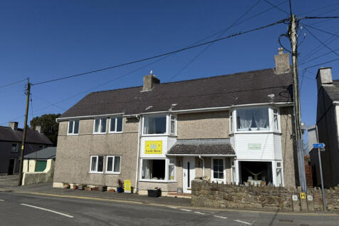 Penysarn, Amlwch, LL69 8 bed detached house for sale