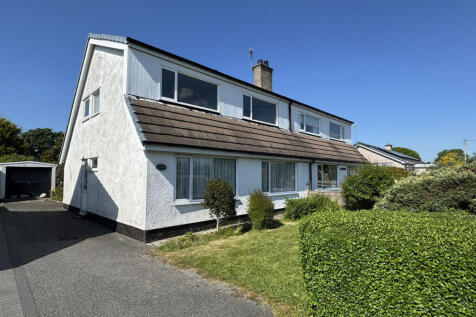 Taldrwst Estate, Dwyran, LL61 3 bed semi