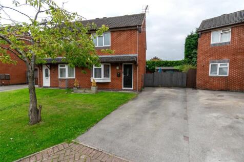 2 bedroom semi-detached house for sale