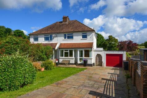 Sandrock Crescent,Crowhurst, 3 bed semi