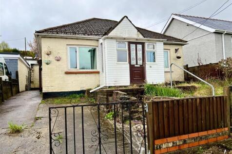 Main Road, Neath SA10 2 bed detached bungalow for sale