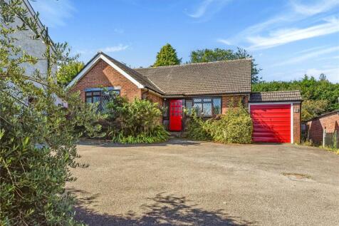 Pulens Lane, Petersfield, Hampshire 4 bed detached house for sale