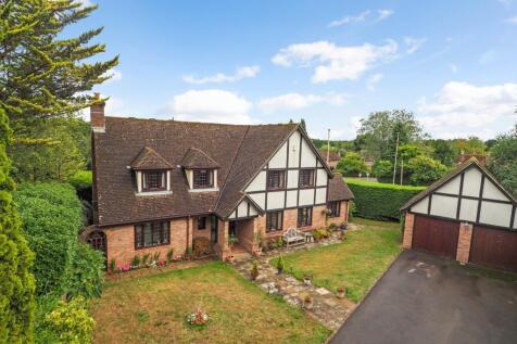 Parsonage Close, Petersfield, Hampshire 5 bed detached house for sale