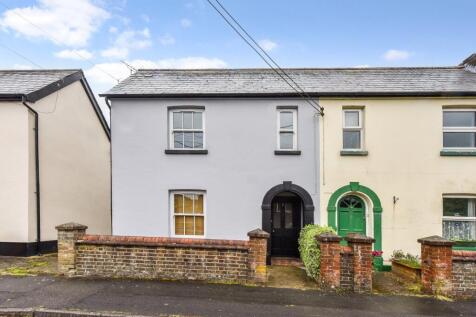 Shotterfield Terrace, Liss, Hampshire 3 bed semi