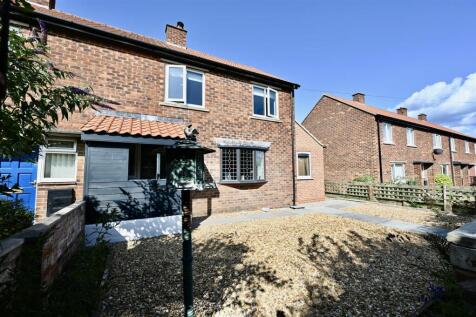 2 bedroom end of terrace house for sale