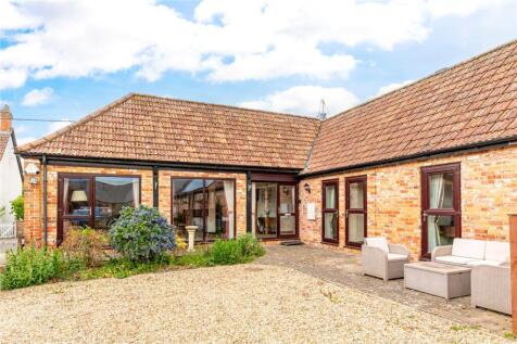 3 bedroom terraced bungalow for sale
