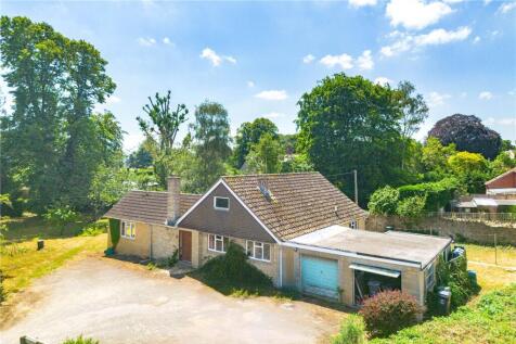 4 bedroom detached bungalow for sale
