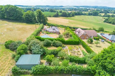 4 bedroom detached bungalow for sale