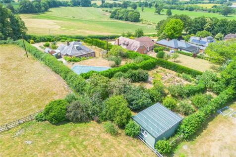 4 bedroom detached bungalow for sale
