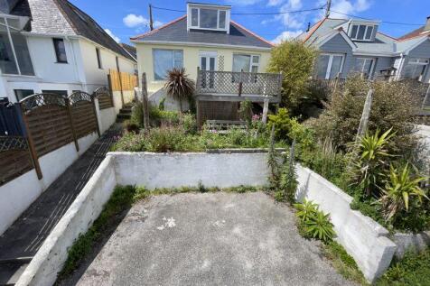 Upper Hillcrest, Perranporth 5 bed detached bungalow for sale