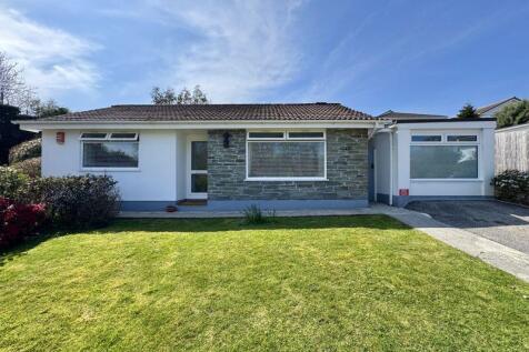 Bishops Close, KENWYN, Truro 2 bed detached bungalow for sale
