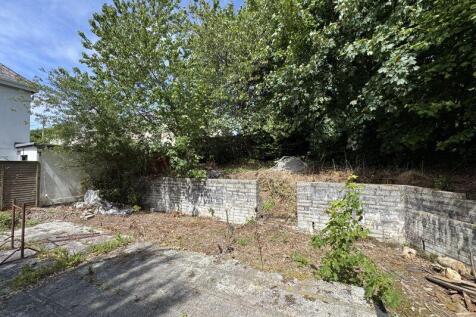 BUILDING PLOT
