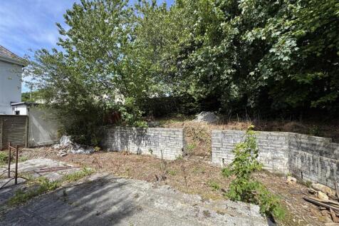 BUILDING PLOT
