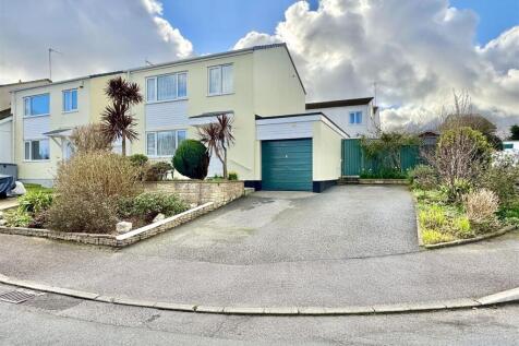 Coldrose Court, Truro 4 bed link detached house for sale