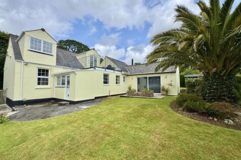Menna Lane, Grampound Road 4 bed detached house for sale