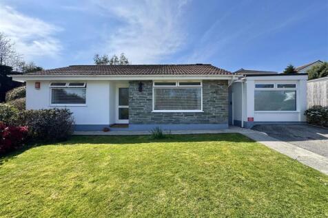 Bishops Close, KENWYN, Truro 2 bed detached bungalow for sale