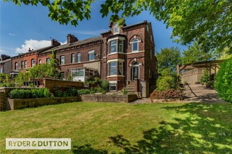 4 bedroom end of terrace house for sale