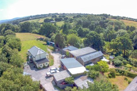 Okehampton, Devon 3 bed detached house for sale