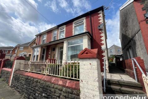 Chevron Street, Porth, Rhondda Cynon... 3 bed semi