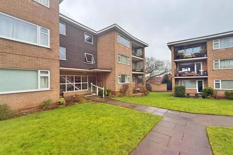 2 bedroom ground floor flat for sale