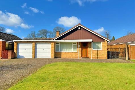 Heath Croft Road, Four Oaks, Sutton... 2 bed detached bungalow for sale