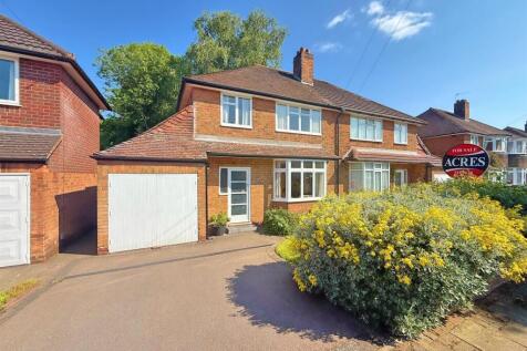 3 bedroom semi-detached house for sale