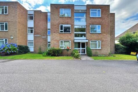 Walsall Road, Four Oaks, Sutton... 2 bed ground floor flat for sale