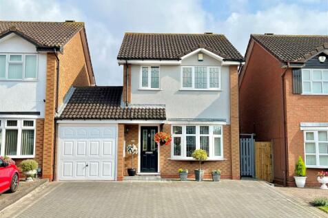Moat Croft, Walmley, Sutton Coldfield 3 bed link detached house for sale