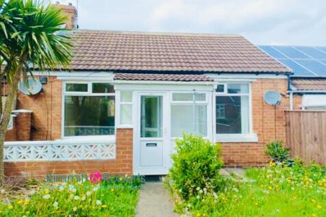 Hexham Avenue, Seaham, Durham, SR7 8NA 2 bed terraced bungalow for sale