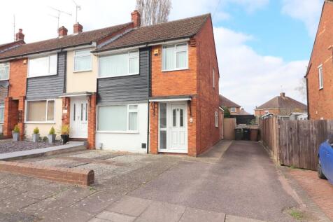 3 bedroom end of terrace house for sale