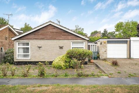 The Ryde, Hatfield, AL9 4 bed bungalow for sale