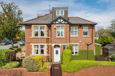 5 bedroom semi-detached house for sale