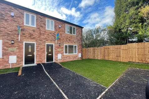 Edstone Grange, Heywood OL10 3 bed semi