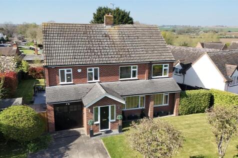 Avonfields Close, Alveston CV37 4 bed detached house for sale