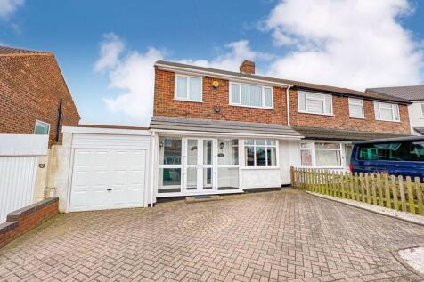 3 bedroom semi-detached house for sale
