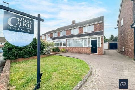 Hillside Drive, Streetly, Sutton... 3 bed semi