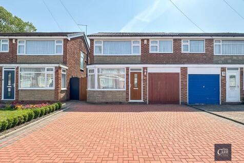 Brabham Crescent, Streetly, Sutton... 3 bed semi
