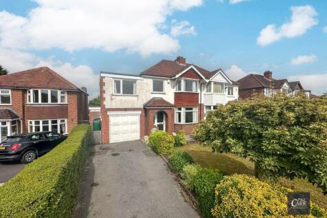 Aldridge Road, Streetly, Sutton... 4 bed semi