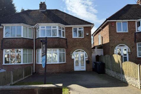 3 bedroom semi-detached house for sale