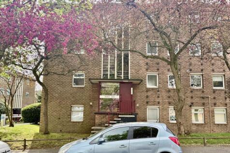 Warwick House, Church Road... 1 bed apartment for sale