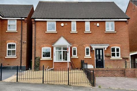 Hurst Green Road, Halesowen, B62 9QF 2 bed semi
